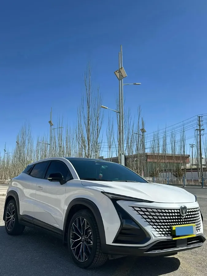 2021 ChangAn UNI-T 1.5T 180HP L4 7DCT,autocango,china used car exporter,china ev exporter,chinese used car exporter,chinese used ev exporter