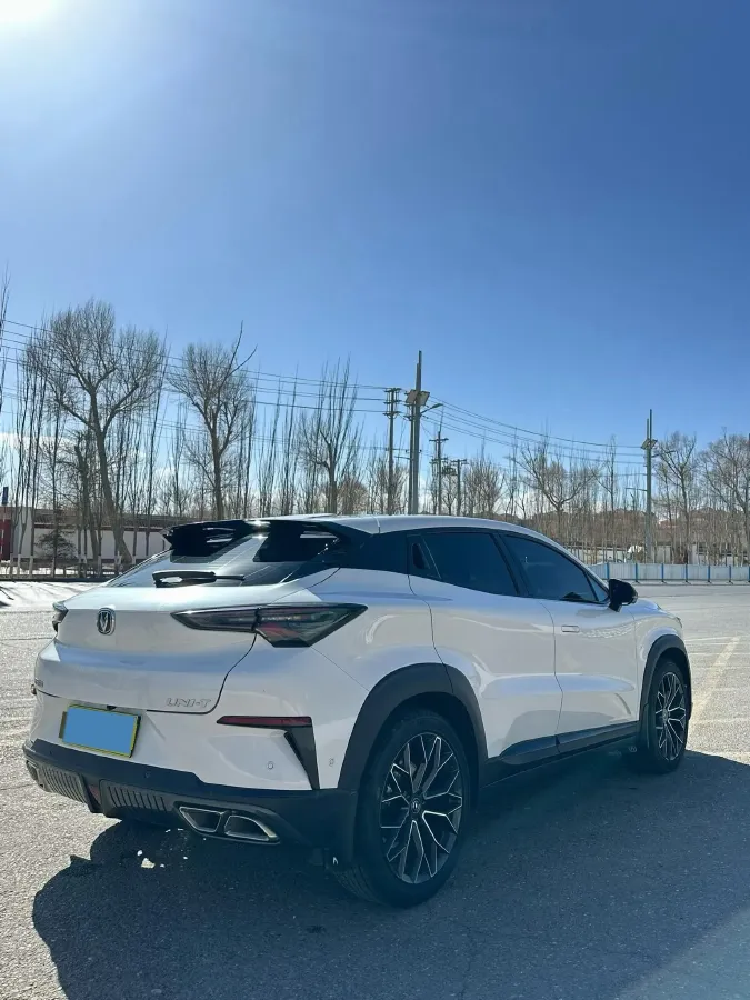 2021 ChangAn UNI-T 1.5T 180HP L4 7DCT,autocango,china used car exporter,china ev exporter,chinese used car exporter,chinese used ev exporter