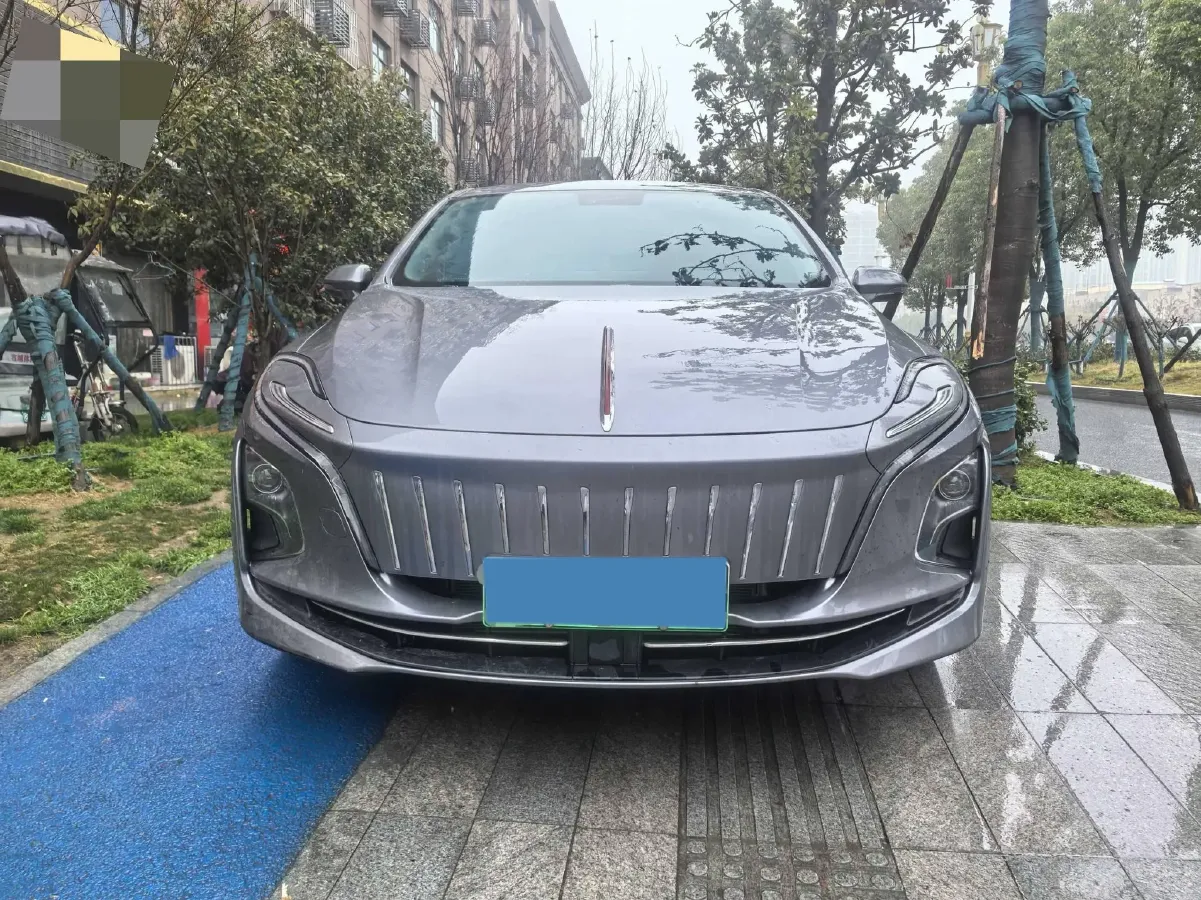 2024 HongQi E-QM5 BEV 72KWH,autocango,china used car exporter,china ev exporter,chinese used car exporter,chinese used ev exporter