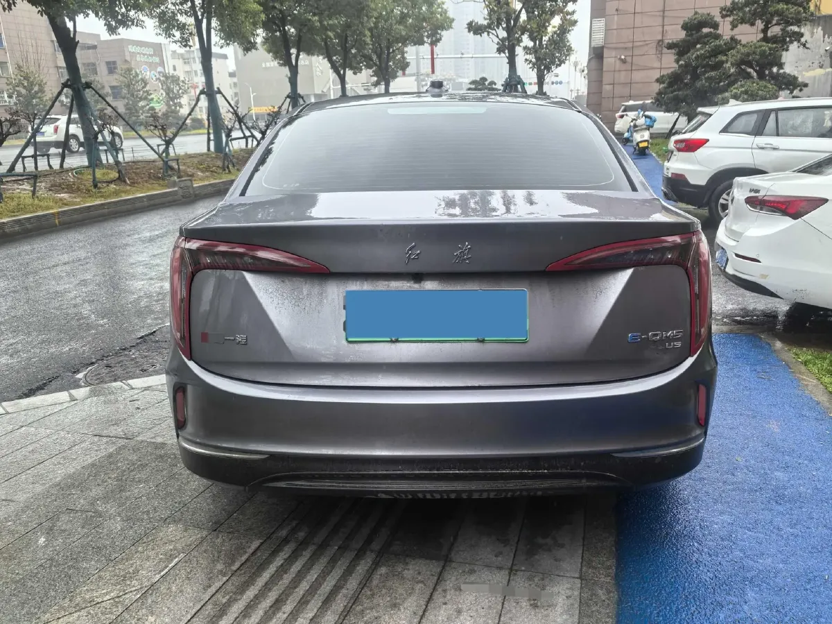 2024 HongQi E-QM5 BEV 72KWH,autocango,china used car exporter,china ev exporter,chinese used car exporter,chinese used ev exporter