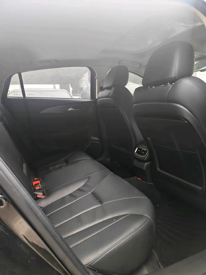 2022 HongQi H5 1.8T 197HP L4 6AT,autocango,china used car exporter,china ev exporter,chinese used car exporter,chinese used ev exporter