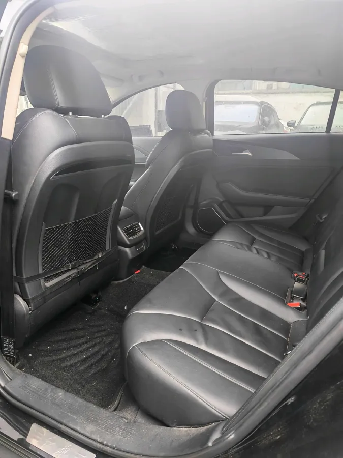 2022 HongQi H5 1.8T 197HP L4 6AT,autocango,china used car exporter,china ev exporter,chinese used car exporter,chinese used ev exporter