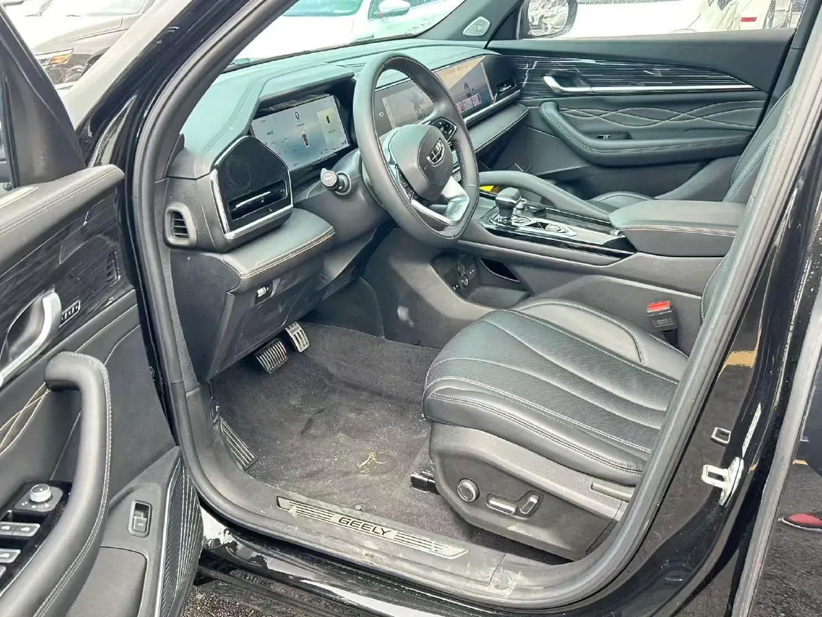 2024 Geely Monjaro 2.0T 218HP L4 7DCT,autocango,china used car exporter,china ev exporter,chinese used car exporter,chinese used ev exporter