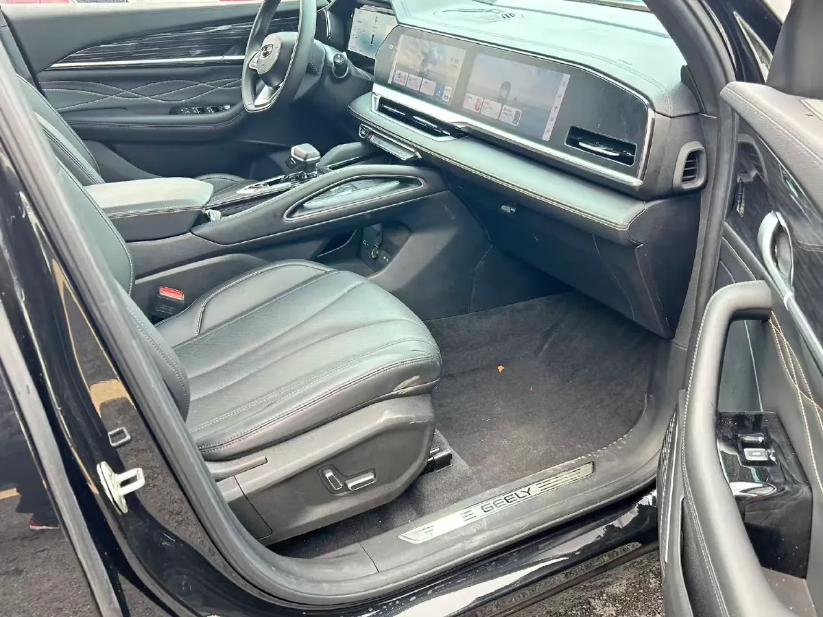 2024 Geely Monjaro 2.0T 218HP L4 7DCT,autocango,china used car exporter,china ev exporter,chinese used car exporter,chinese used ev exporter