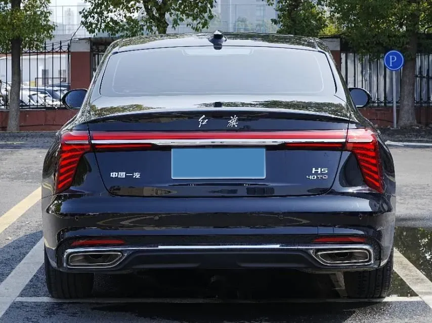 2023 HongQi H5 2.0T 224HP L4 8AT,autocango,china used car exporter,china ev exporter,chinese used car exporter,chinese used ev exporter