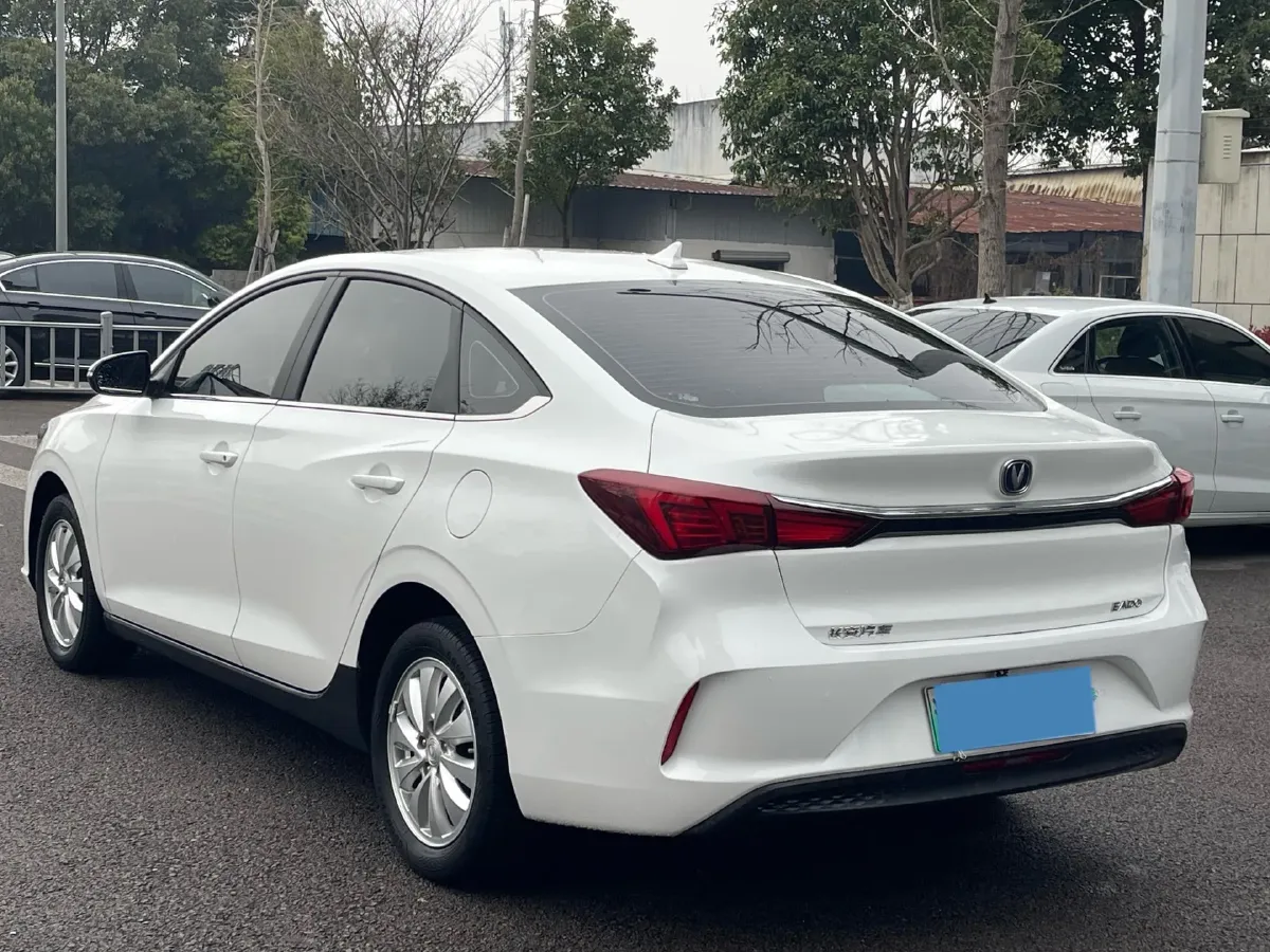 2022 ChangAn Eado BEV 47.78KWH,autocango,china used car exporter,china ev exporter,chinese used car exporter,chinese used ev exporter
