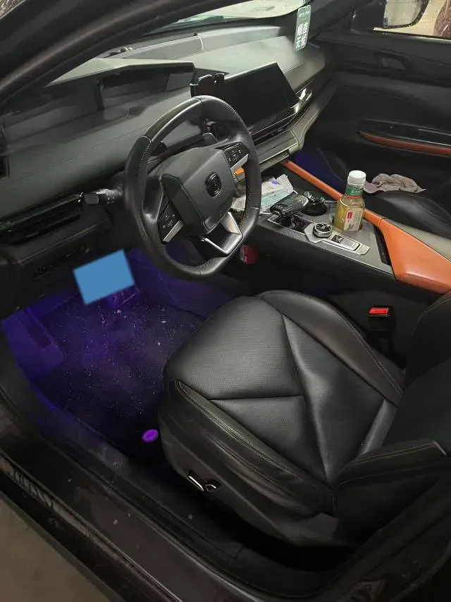 2022 ChangAn UNI-V 1.5T 188HP L4 7DCT,autocango,china used car exporter,china ev exporter,chinese used car exporter,chinese used ev exporter