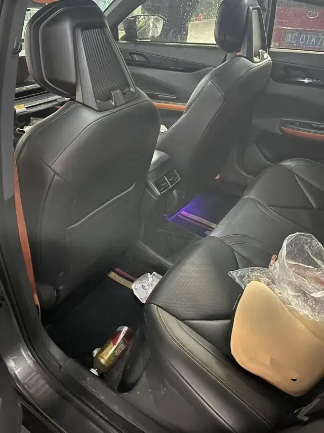 2022 ChangAn UNI-V 1.5T 188HP L4 7DCT,autocango,china used car exporter,china ev exporter,chinese used car exporter,chinese used ev exporter