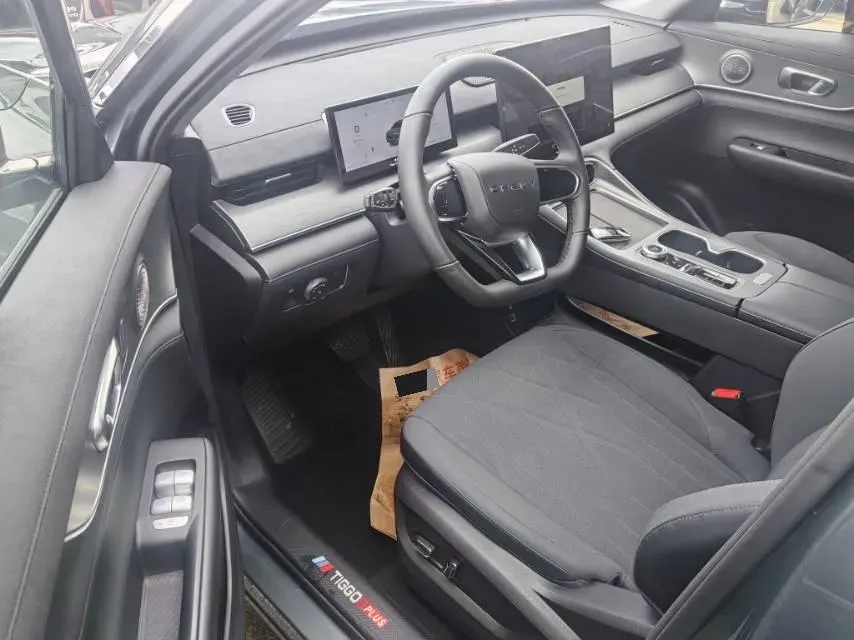 2025 Chery Tiggo 8 Plus 1.6T 197HP L4 7DCT,autocango,china used car exporter,china ev exporter,chinese used car exporter,chinese used ev exporter