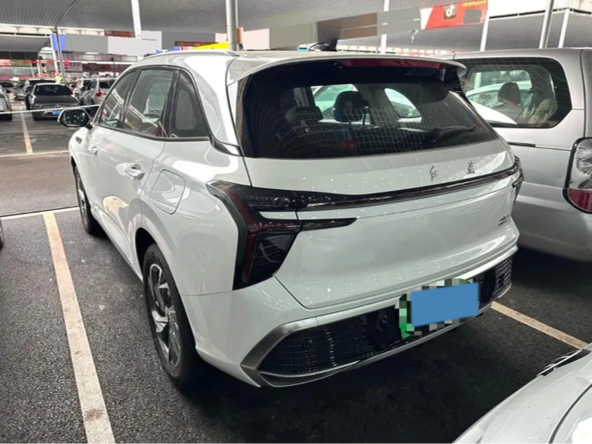 2024 HongQi HS3 1.5T 169HP L4 1DHT PHEV 18.4KWH,autocango,china used car exporter,china ev exporter,chinese used car exporter,chinese used ev exporter
