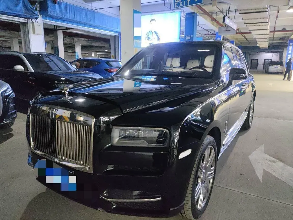 2018 Rolls-Royce Cullinan 6.7T 571HP V12 8AT,autocango,china used car exporter,china ev exporter,chinese used car exporter,chinese used ev exporter