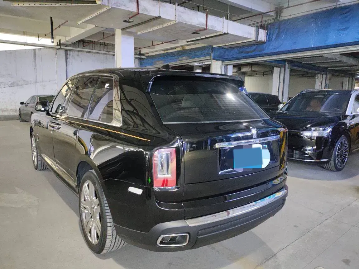 2018 Rolls-Royce Cullinan 6.7T 571HP V12 8AT,autocango,china used car exporter,china ev exporter,chinese used car exporter,chinese used ev exporter
