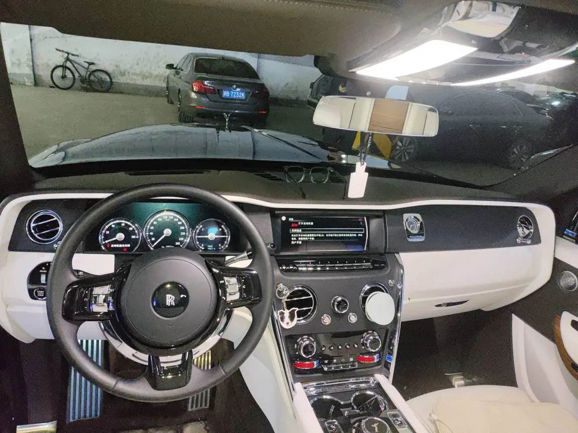 2018 Rolls-Royce Cullinan 6.7T 571HP V12 8AT,autocango,china used car exporter,china ev exporter,chinese used car exporter,chinese used ev exporter