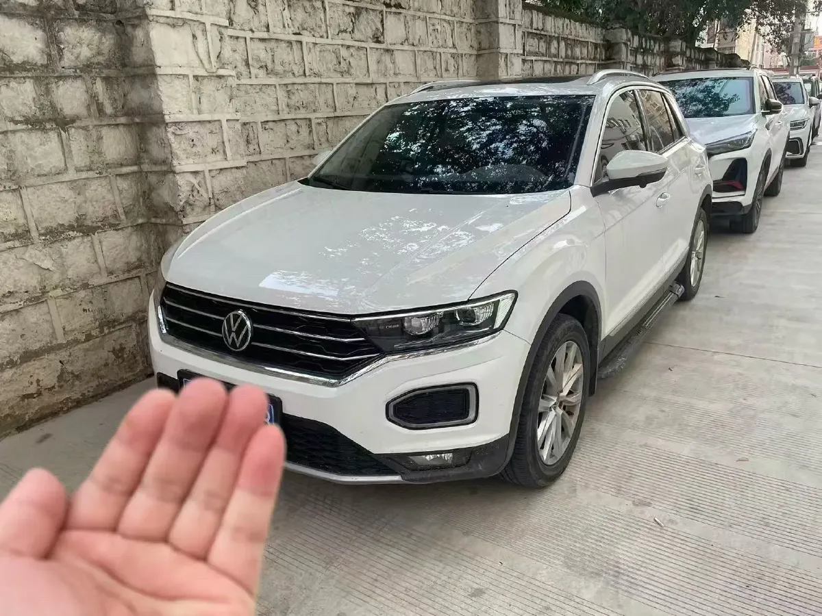2022 Volkswagen T-Roc 1.4T 150HP L4 7DCT,autocango,china used car exporter,china ev exporter,chinese used car exporter,chinese used ev exporter