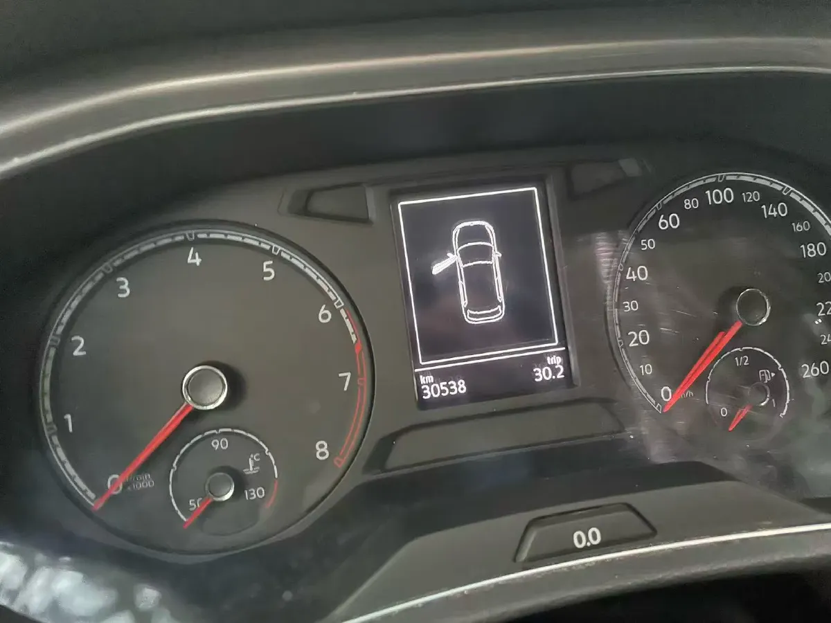 2022 Volkswagen T-Roc 1.4T 150HP L4 7DCT,autocango,china used car exporter,china ev exporter,chinese used car exporter,chinese used ev exporter