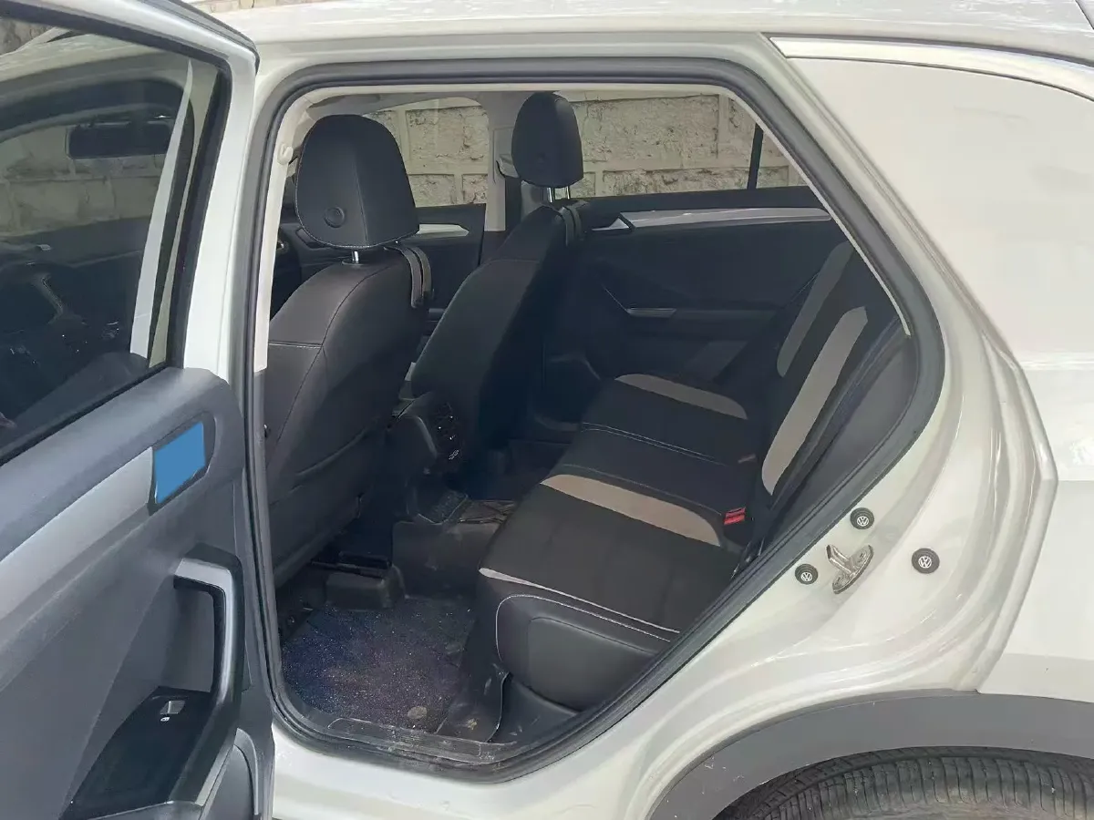 2022 Volkswagen T-Roc 1.4T 150HP L4 7DCT,autocango,china used car exporter,china ev exporter,chinese used car exporter,chinese used ev exporter