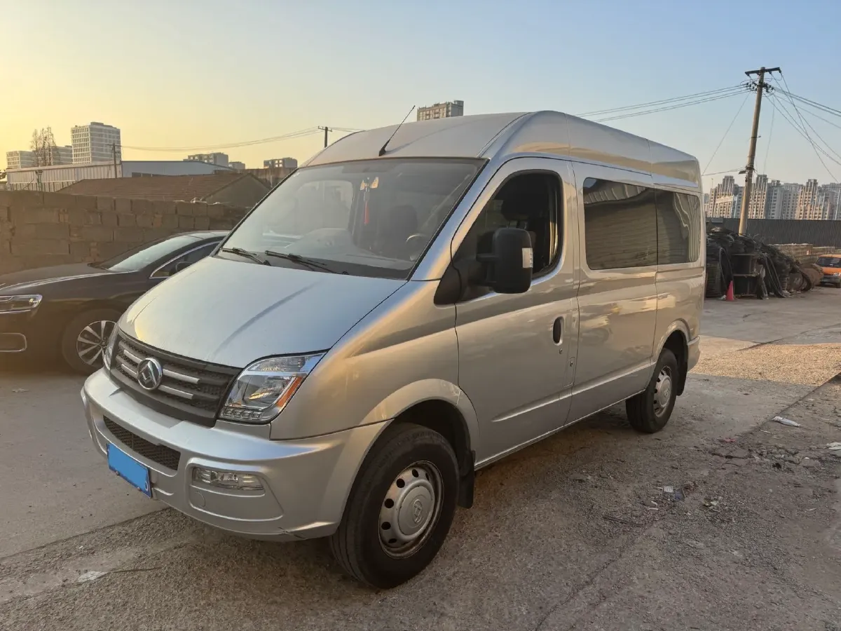 2020 MAXUS XinTu V80 2.0T 139HP L4 6MT,autocango,china used car exporter,china ev exporter,chinese used car exporter,chinese used ev exporter