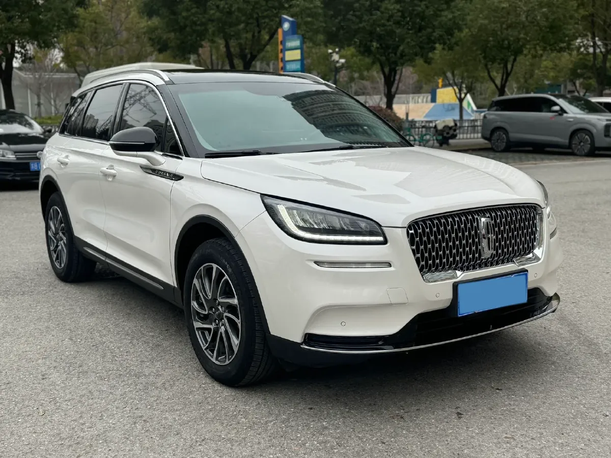 2021 Lincoln Corsair 2.0T 245HP L4 8AT,autocango,china used car exporter,china ev exporter,chinese used car exporter,chinese used ev exporter
