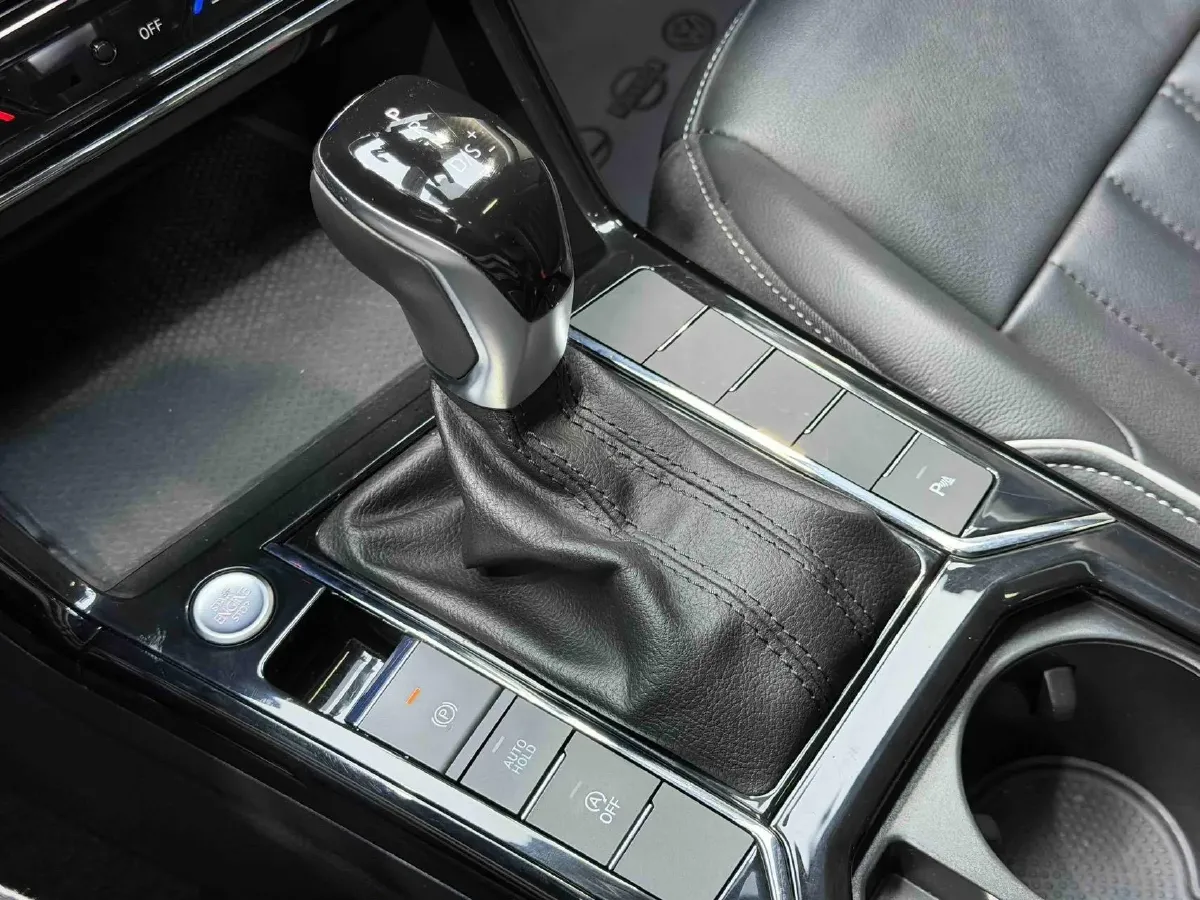 2023 Volkswagen Passat 1.4T 150HP L4 7DCT,autocango,china used car exporter,china ev exporter,chinese used car exporter,chinese used ev exporter