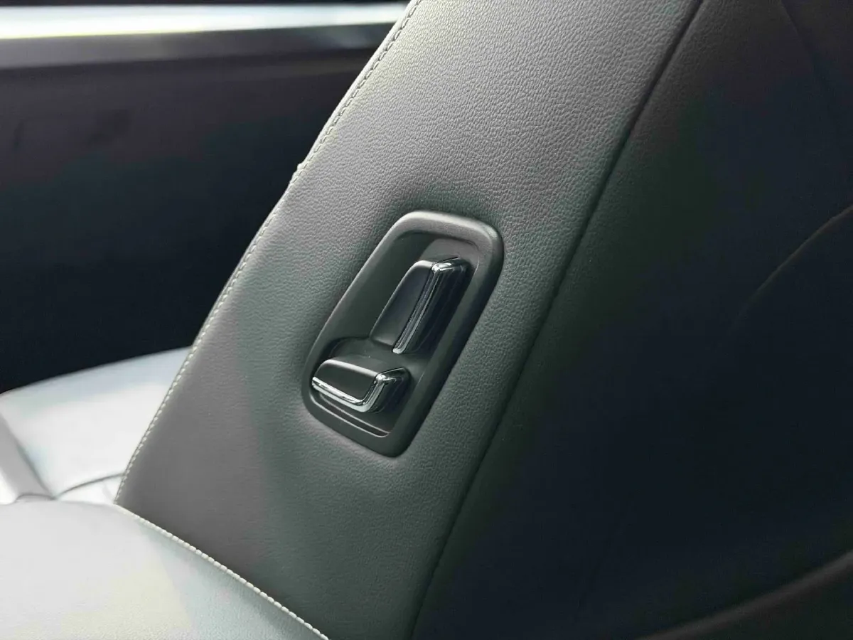 2023 Volkswagen Passat 1.4T 150HP L4 7DCT,autocango,china used car exporter,china ev exporter,chinese used car exporter,chinese used ev exporter