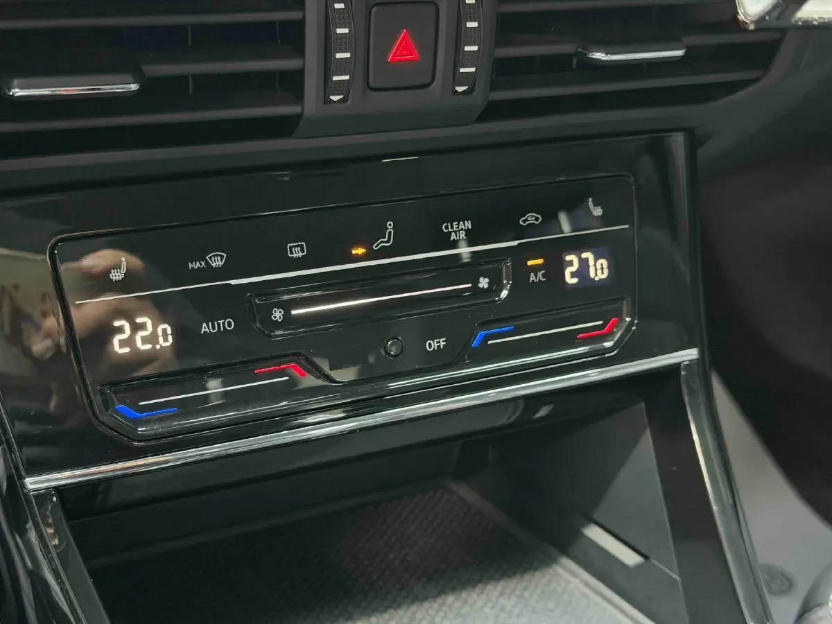 2023 Volkswagen Passat 1.4T 150HP L4 7DCT,autocango,china used car exporter,china ev exporter,chinese used car exporter,chinese used ev exporter