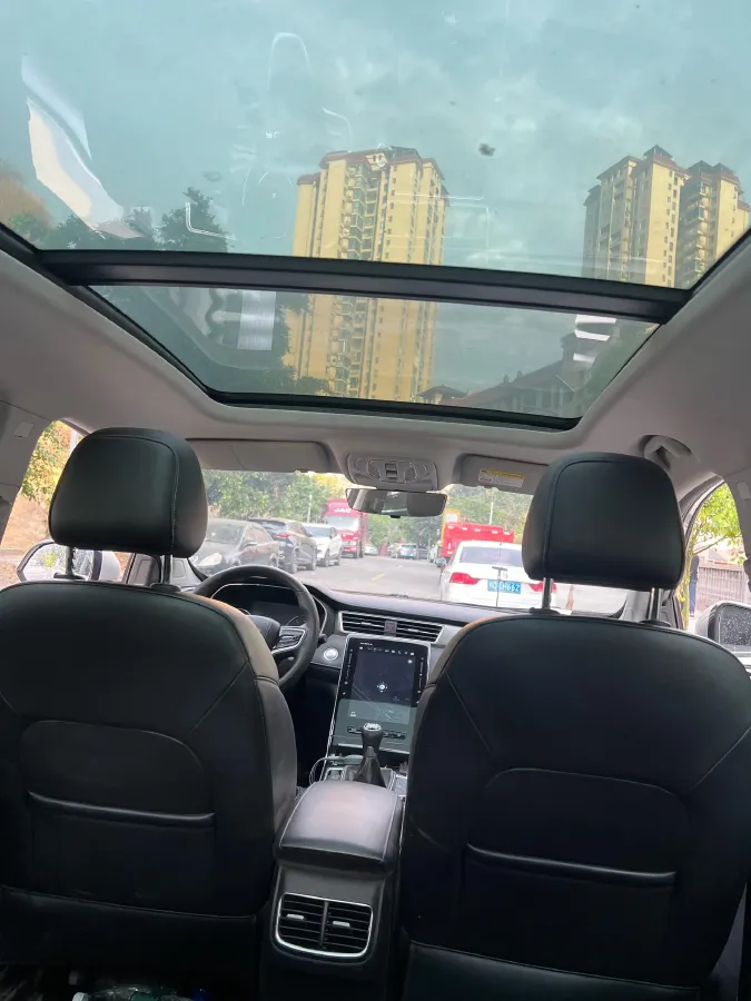 2020 Roewe RX5 1.5T 173HP L4 6MT,autocango,china used car exporter,china ev exporter,chinese used car exporter,chinese used ev exporter