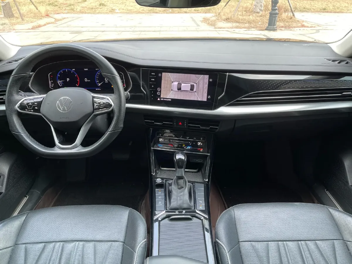 2023 Volkswagen Passat 2.0T 186HP L4 7DCT,autocango,china used car exporter,china ev exporter,chinese used car exporter,chinese used ev exporter