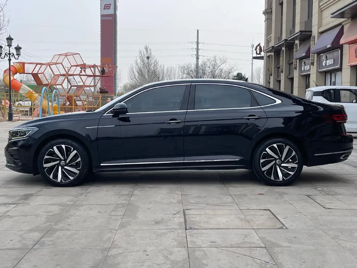 2023 Volkswagen Passat 2.0T 186HP L4 7DCT,autocango,china used car exporter,china ev exporter,chinese used car exporter,chinese used ev exporter