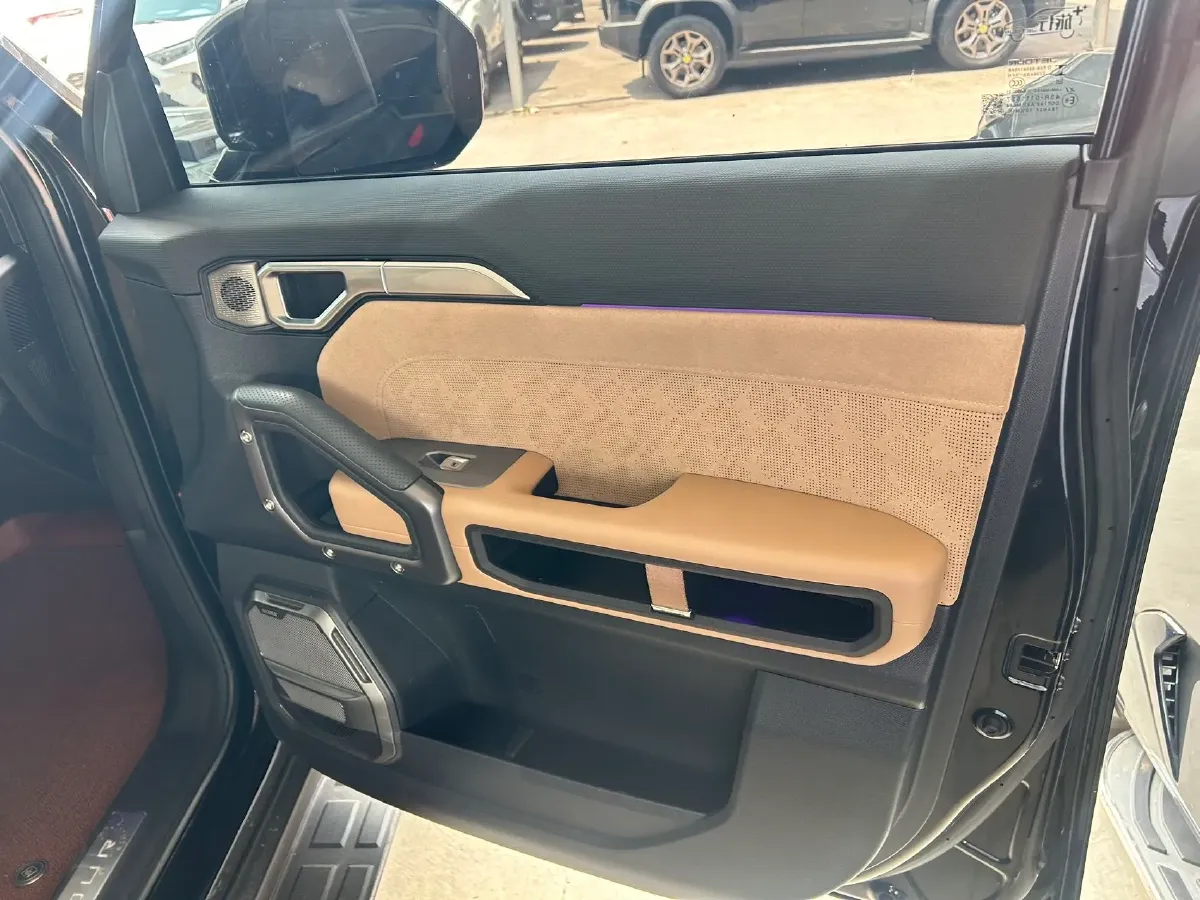 2024 Jetour Traveller 2.0T 254HP L4 7DCT,autocango,china used car exporter,china ev exporter,chinese used car exporter,chinese used ev exporter