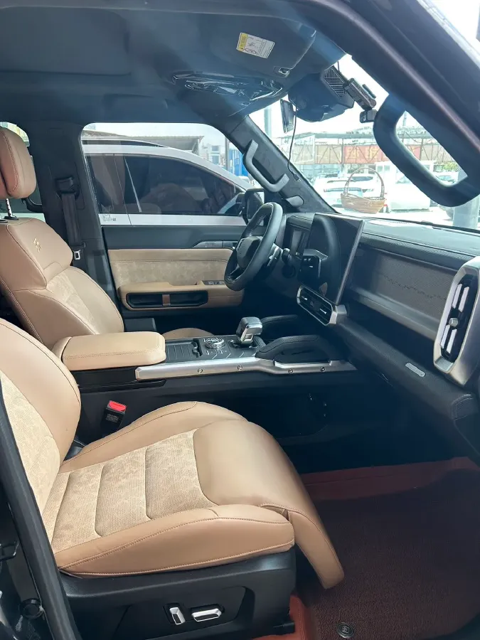 2024 Jetour Traveller 2.0T 254HP L4 7DCT,autocango,china used car exporter,china ev exporter,chinese used car exporter,chinese used ev exporter