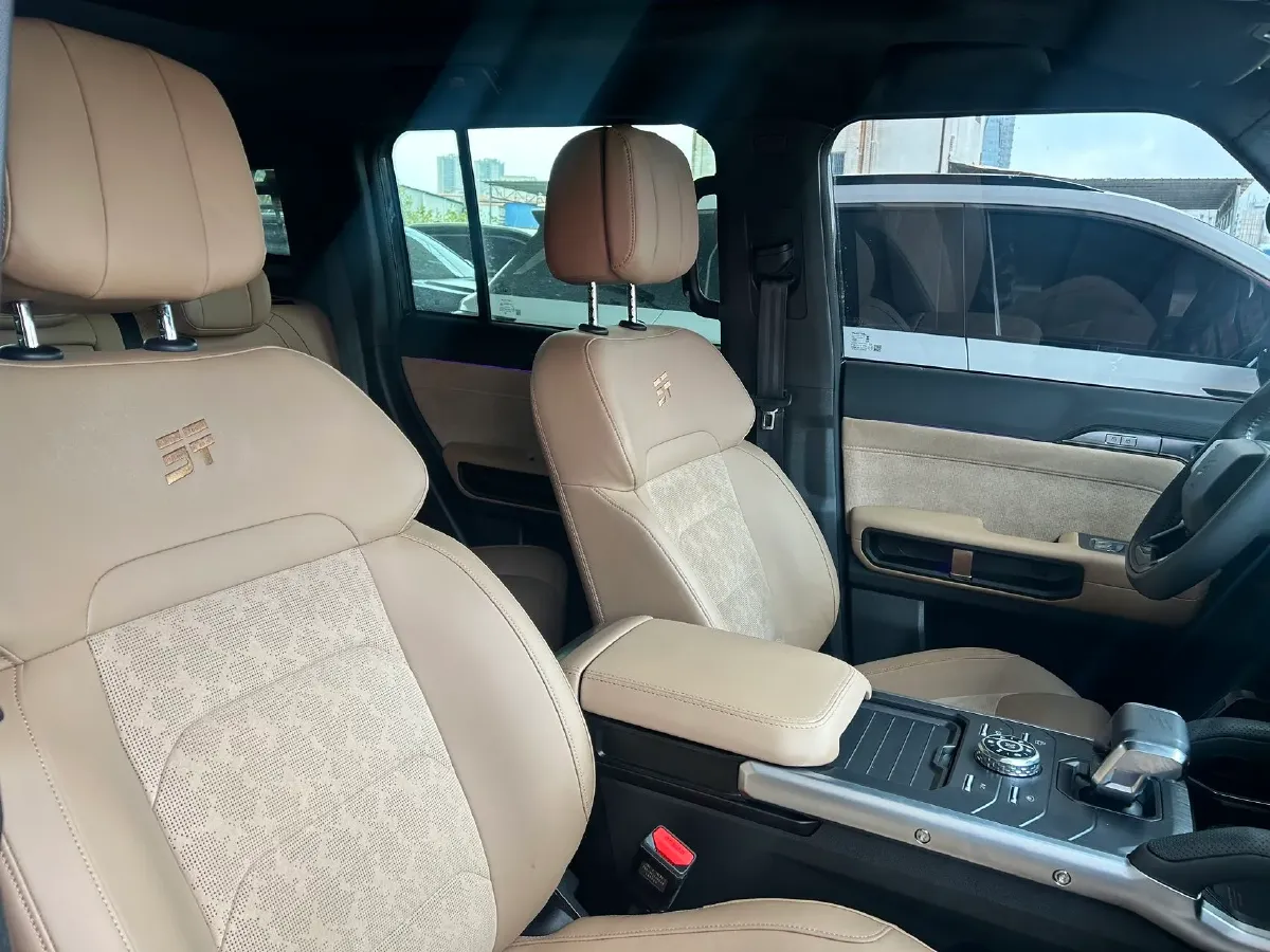 2024 Jetour Traveller 2.0T 254HP L4 7DCT,autocango,china used car exporter,china ev exporter,chinese used car exporter,chinese used ev exporter