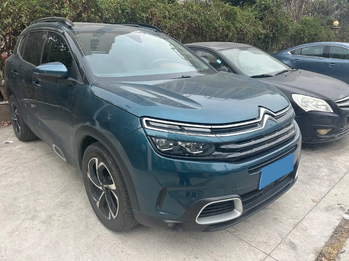 2020 Citroen C5 Aircross 1.8T 211HP L4 8AT,autocango,china used car exporter,china ev exporter,chinese used car exporter,chinese used ev exporter
