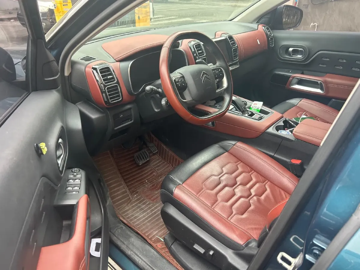 2020 Citroen C5 Aircross 1.8T 211HP L4 8AT,autocango,china used car exporter,china ev exporter,chinese used car exporter,chinese used ev exporter