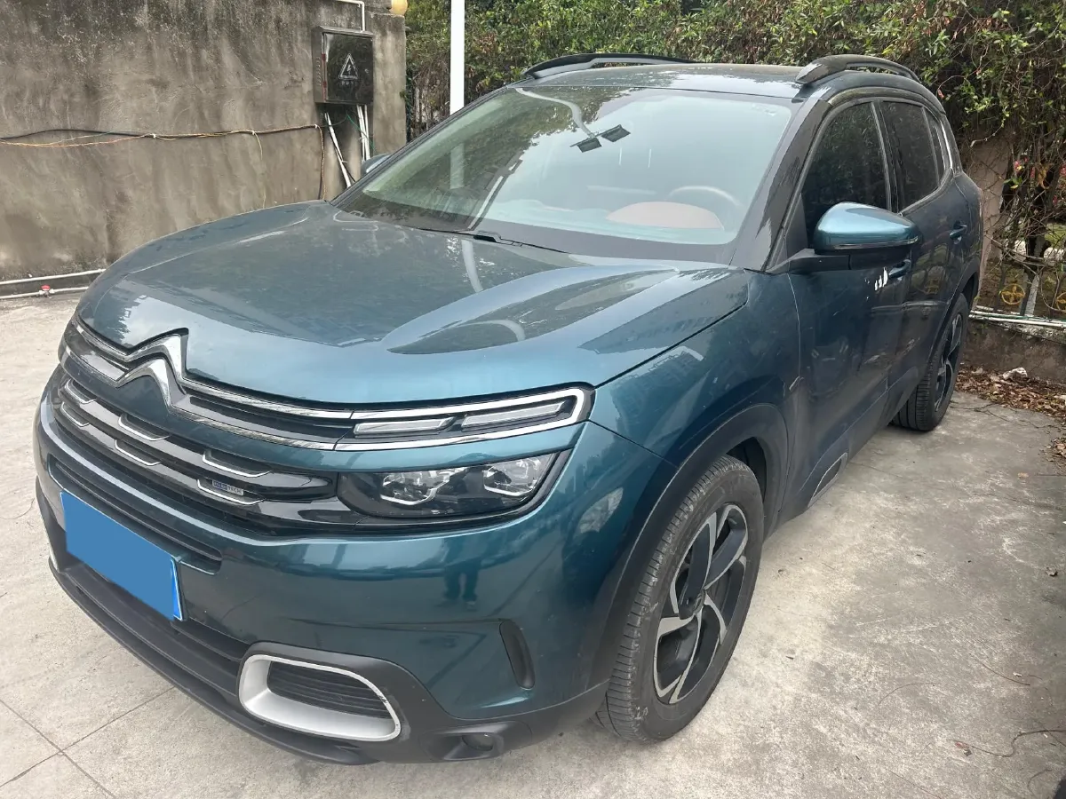 2020 Citroen C5 Aircross 1.8T 211HP L4 8AT,autocango,china used car exporter,china ev exporter,chinese used car exporter,chinese used ev exporter