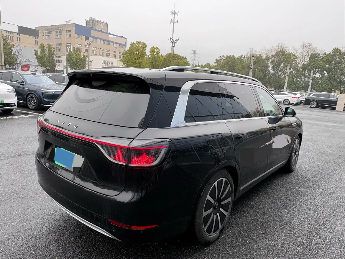 2024 AITO AITO M9 1.5T 152HP L4 REEV 42KWH,autocango,china used car exporter,china ev exporter,chinese used car exporter,chinese used ev exporter