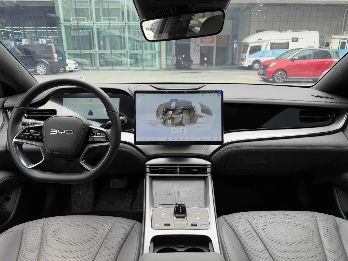 2025 BYD Seal07 DM-i 1.5L 101HP L4 E-CVT PHEV 17.6KWH,autocango,china used car exporter,china ev exporter,chinese used car exporter,chinese used ev exporter