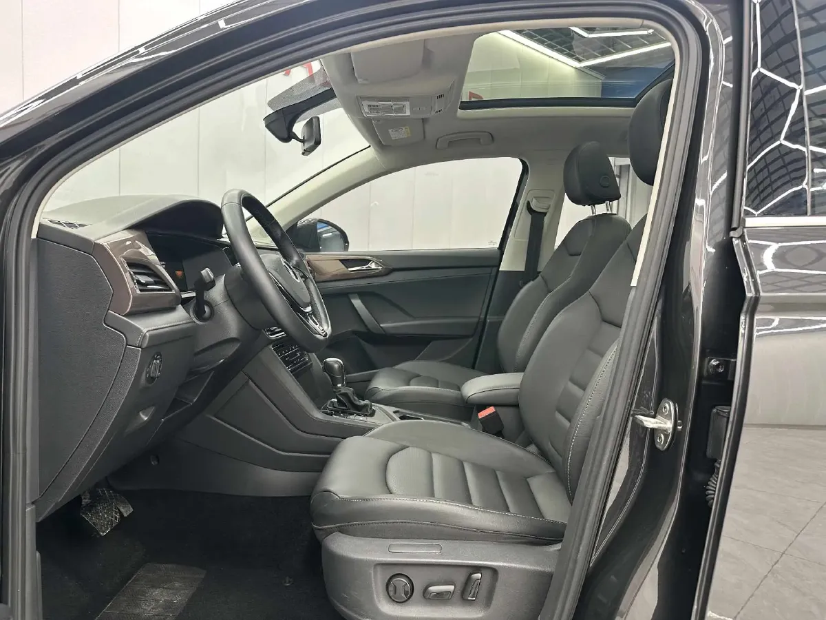 2022 Volkswagen Tharu 1.4T 150HP L4 7DCT,autocango,china used car exporter,china ev exporter,chinese used car exporter,chinese used ev exporter