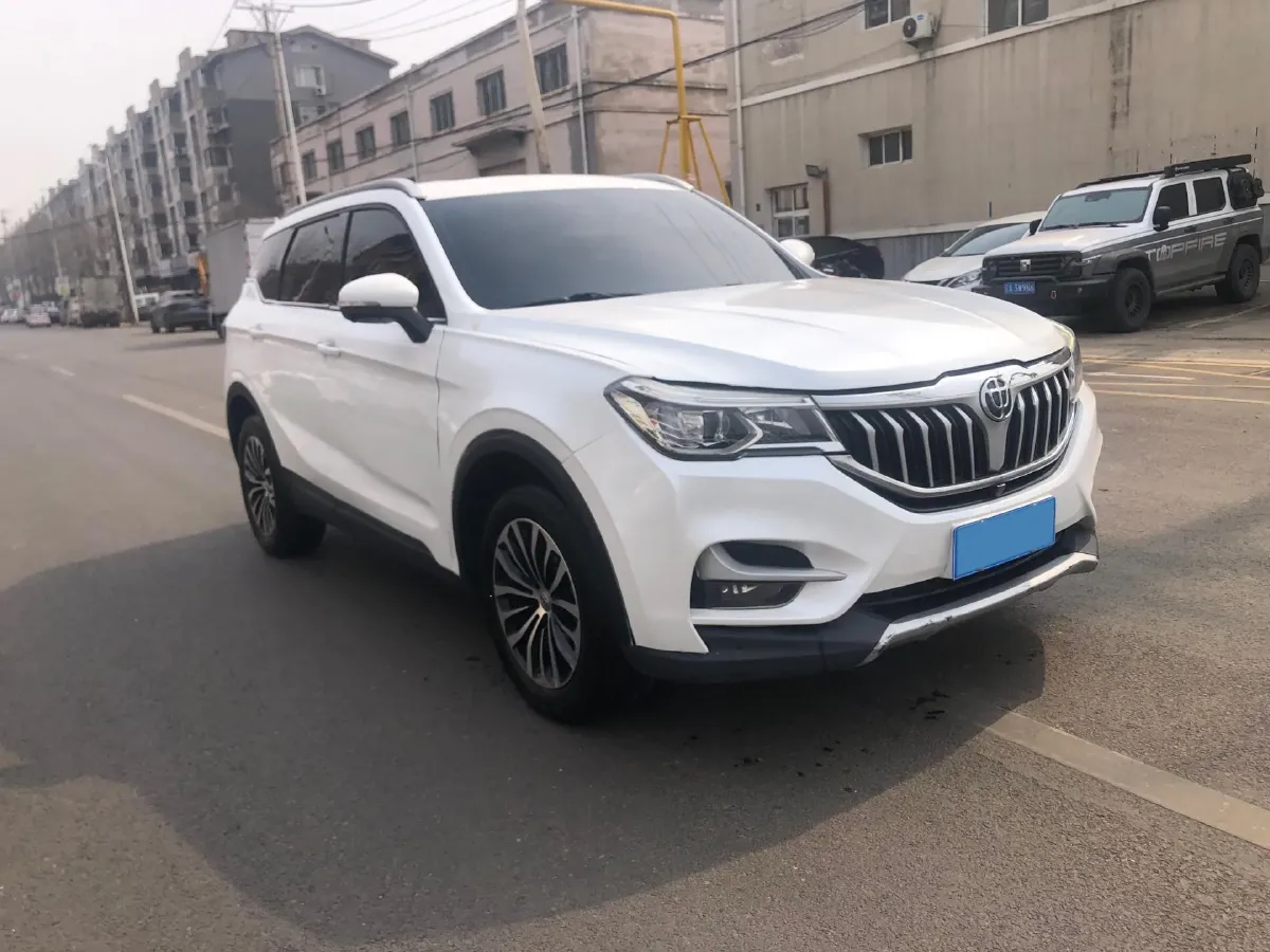 2018 Brilliance Auto V6 1.5T 150HP L4 7DCT,autocango,china used car exporter,china ev exporter,chinese used car exporter,chinese used ev exporter