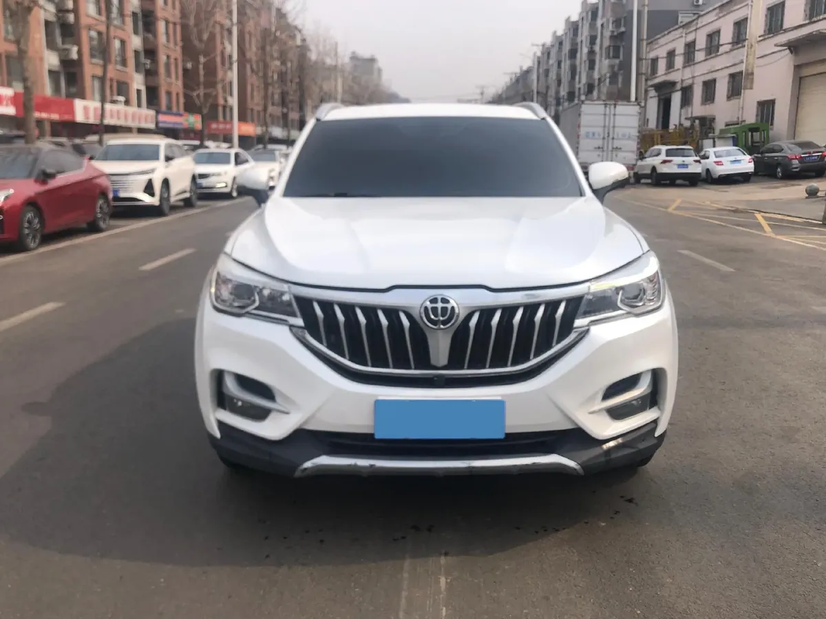 2018 Brilliance Auto V6 1.5T 150HP L4 7DCT,autocango,china used car exporter,china ev exporter,chinese used car exporter,chinese used ev exporter