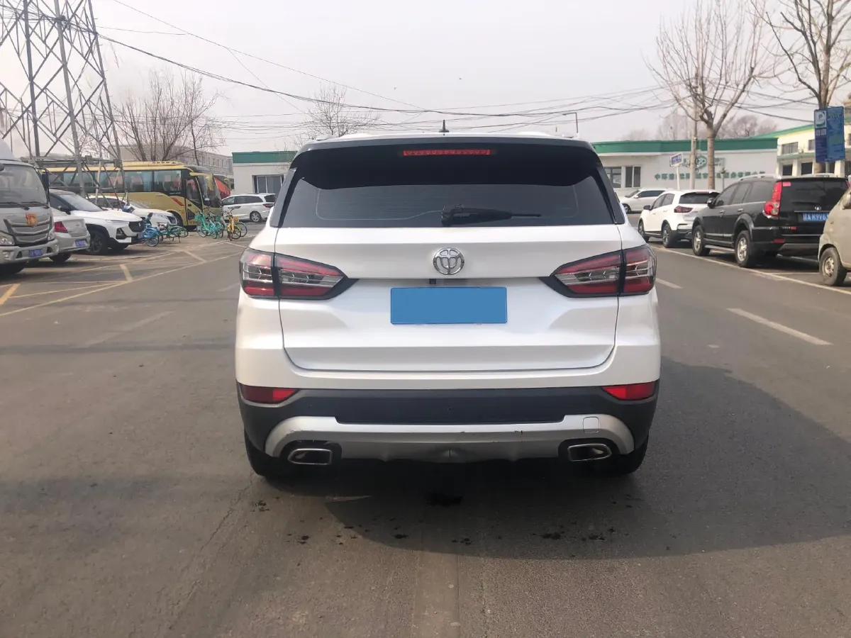 2018 Brilliance Auto V6 1.5T 150HP L4 7DCT,autocango,china used car exporter,china ev exporter,chinese used car exporter,chinese used ev exporter