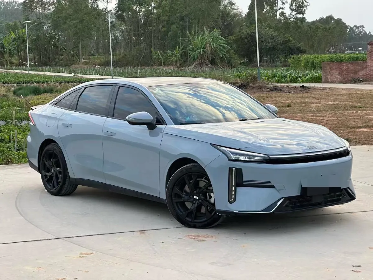 2023 Geely Galaxy L6 1.5T 163HP L4 3DHT PHEV,autocango,china used car exporter,china ev exporter,chinese used car exporter,chinese used ev exporter