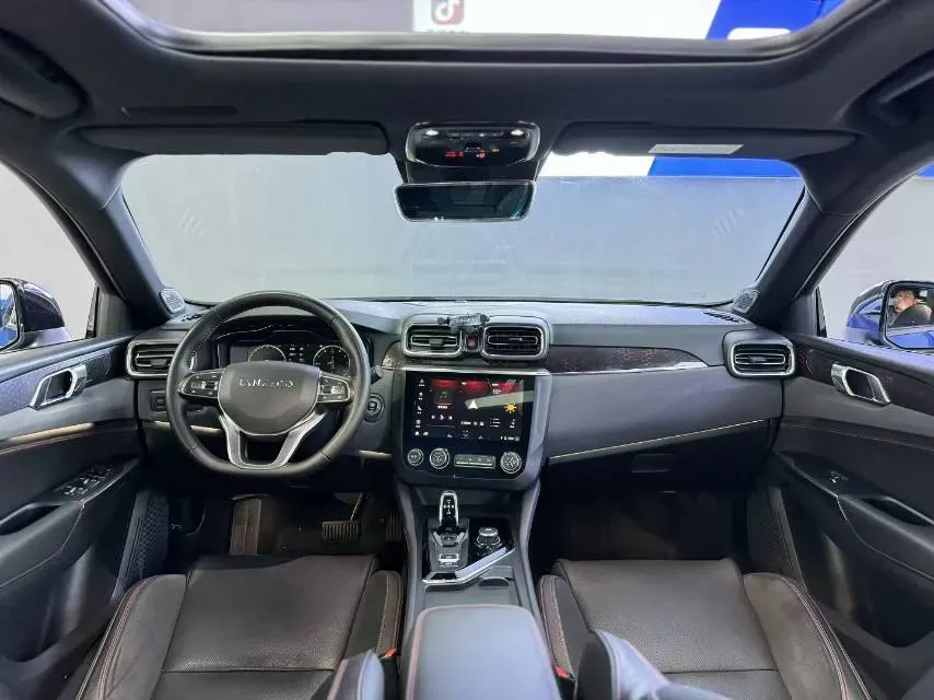 2018 Toyota C-HR 2.0L 171HP L4 CVT,autocango,china used car exporter,china ev exporter,chinese used car exporter,chinese used ev exporter