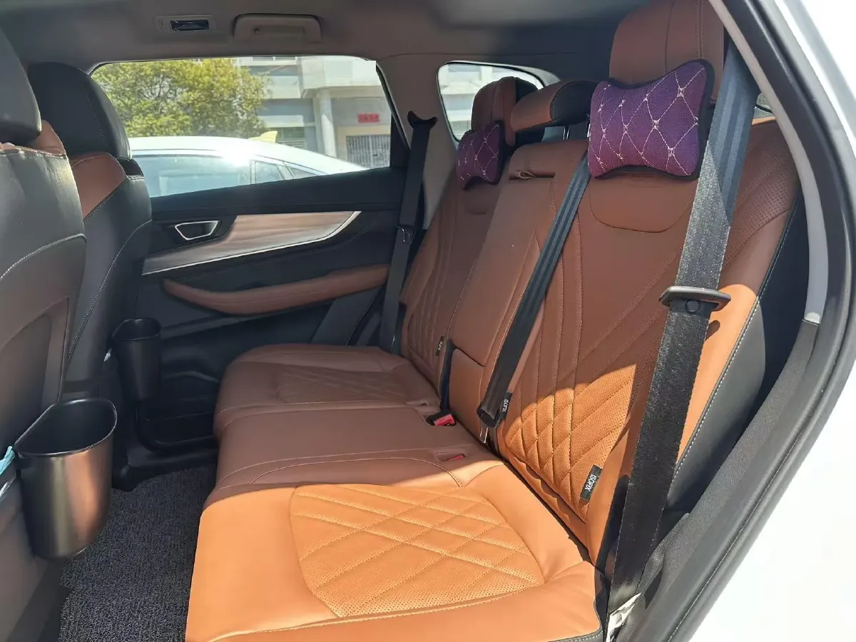 2021 Chery Tiggo 8 Plus 1.6T 197HP L4 7DCT,autocango,china used car exporter,china ev exporter,chinese used car exporter,chinese used ev exporter