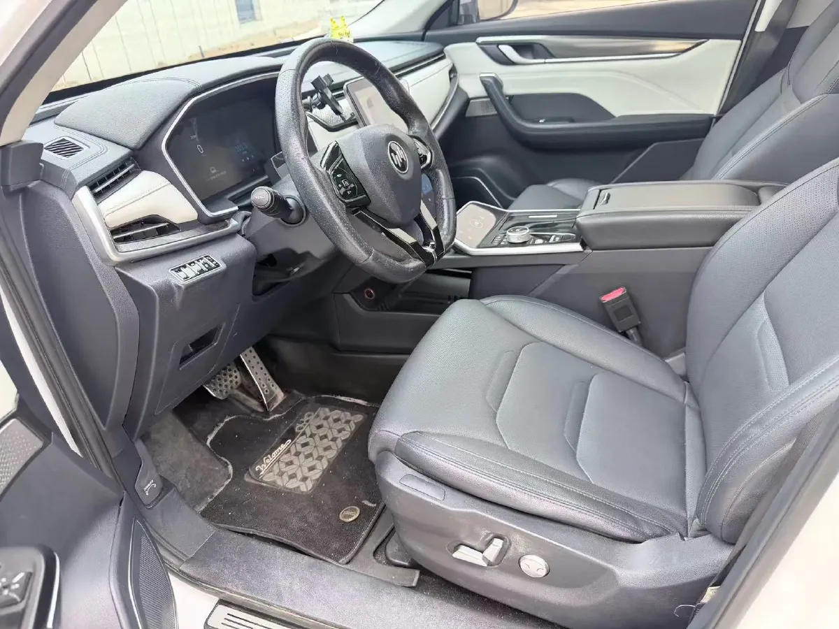 2022 JunTian HeiWuShi Youth 2.0T 203HP L4 6AT,autocango,china used car exporter,china ev exporter,chinese used car exporter,chinese used ev exporter