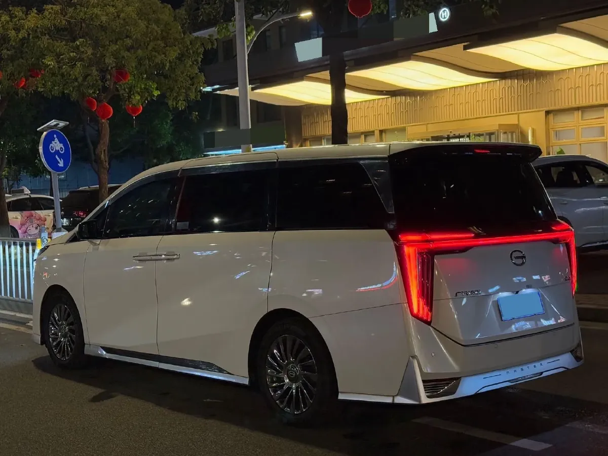 2023 GAC Trumpchi M8 2.0T 252HP L4 8AT,autocango,china used car exporter,china ev exporter,chinese used car exporter,chinese used ev exporter