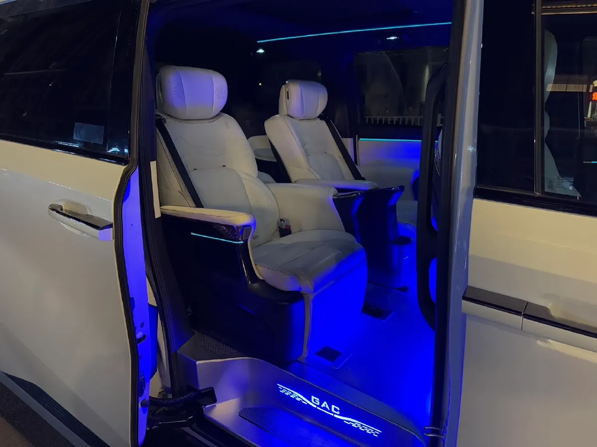 2023 GAC Trumpchi M8 2.0T 252HP L4 8AT,autocango,china used car exporter,china ev exporter,chinese used car exporter,chinese used ev exporter