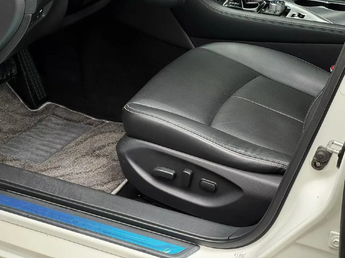 2016 Infiniti Q50L 2.0T 211HP L4 7AT,autocango,china used car exporter,china ev exporter,chinese used car exporter,chinese used ev exporter