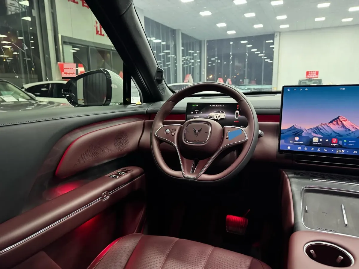 2026 Voyah 9L 1.5T 150HP L4 PHEV,autocango,china used car exporter,china ev exporter,chinese used car exporter,chinese used ev exporter