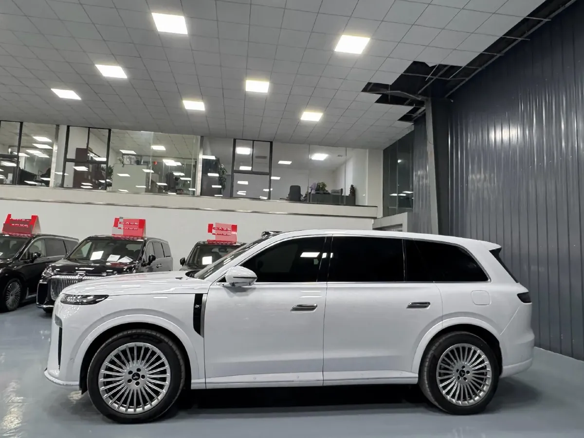 2026 Voyah 9L 1.5T 150HP L4 PHEV,autocango,china used car exporter,china ev exporter,chinese used car exporter,chinese used ev exporter