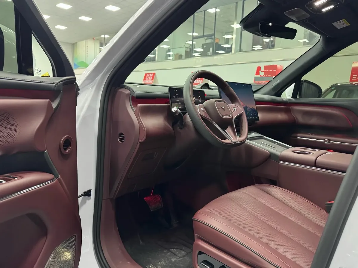 2026 Voyah 9L 1.5T 150HP L4 PHEV,autocango,china used car exporter,china ev exporter,chinese used car exporter,chinese used ev exporter